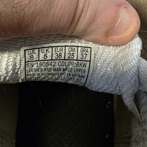 Skechers Women's D'Lites Fan Girl Sneakers - Picture 14 of 14